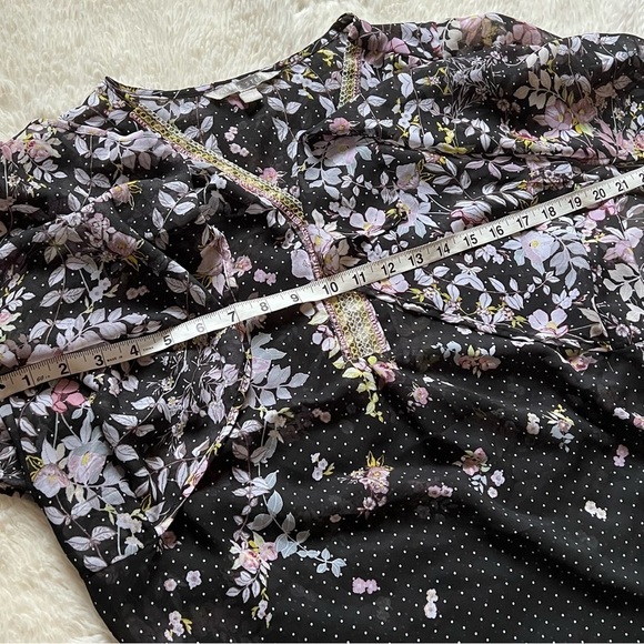 Valerie Stevens Polka Dot Floral Printed Bell Sleeve Blouse - Picture 10 of 11